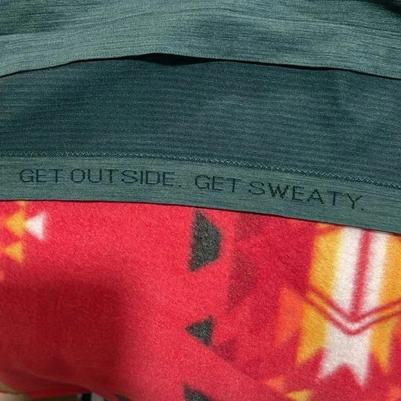 Lululemon Men’s Metal Vent Polo Tshirt - Picture 4 of 5